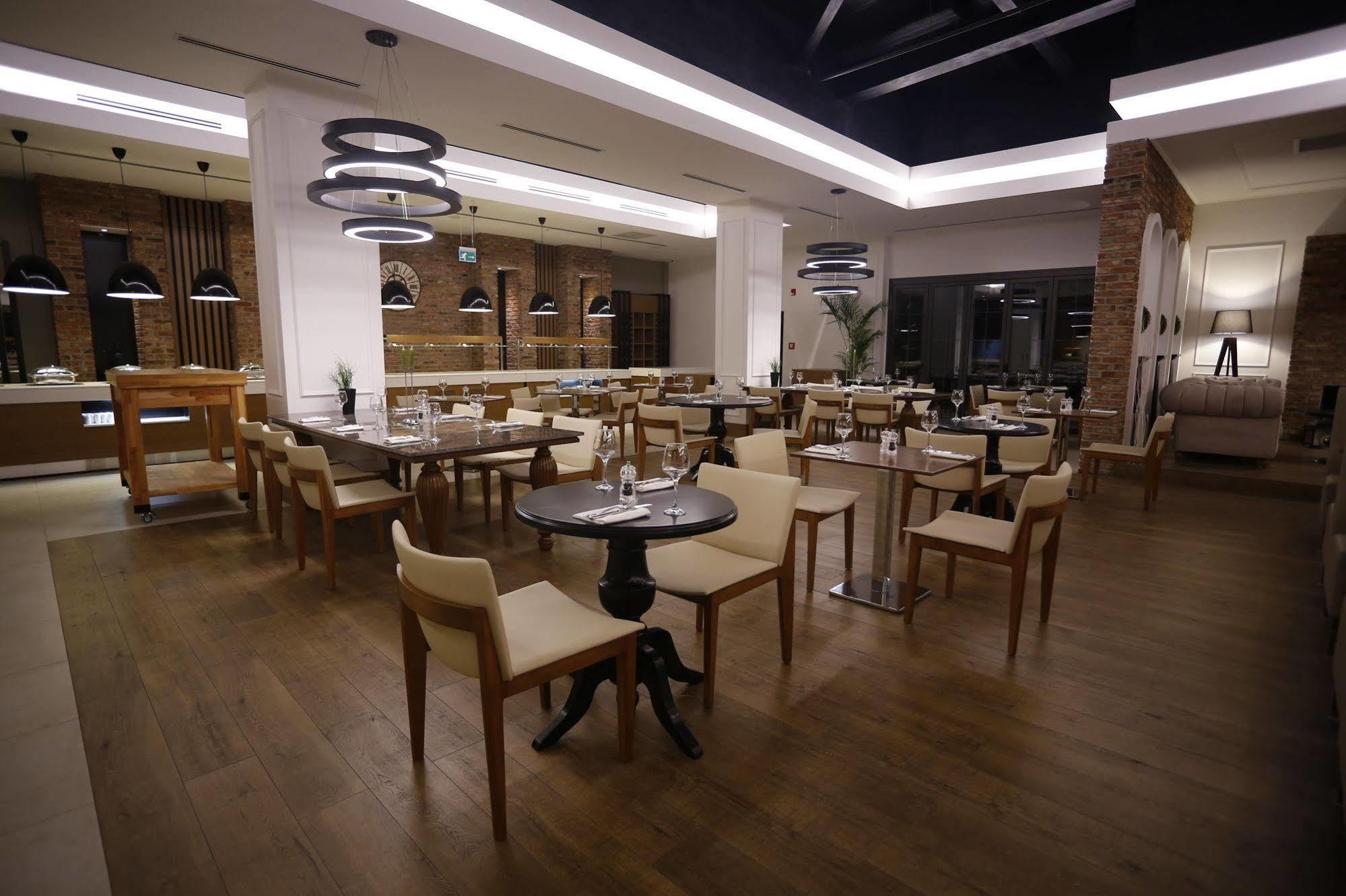 Holiday Inn Ankara - Cukurambar By Ihg Ngoại thất bức ảnh